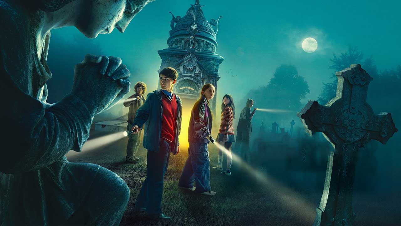فیلم رازهای قبرستان The Mortimers 2025 با دوبله فارسی